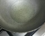 A picture of step 1 of Prawn Masala.