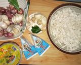 Foto langkah ke 1 dari resep Isian ayam suwir untuk lemper.