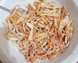 A picture of step 1 of Aloo ke Pakoray.