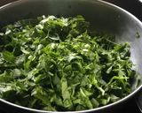 हिवाळी स्पेशल पालक मेथी मुळी भाजी (palak methi muli bhaji recipe in marathi) रेसिपी स्टेप 1 फोटो 