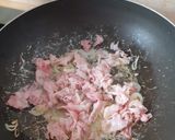 Foto del passaggio 2 della ricetta Fusilli al forno con "scamuzzatura" (broccoli)