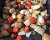 A picture of step 2 of Vegetable soup.