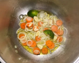Foto del paso 2 de la receta: Mejillones en salsa con jengibre y lima y un toque picante 🌶