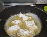 Foto langkah ke 4 dari resep Buttermilk Fried Chicken.