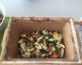 A picture of step 4 of Russian-style pie.