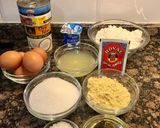 Foto del paso 1 de la receta Pastel invertido de piña y coco