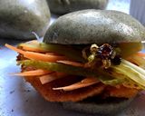 A picture of step 5 of Pebbles - steamed buns.