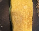 Foto langkah ke 3 dari resep Egg Roll Brown Rice.
