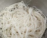 Foto langkah ke 1 dari resep Bihun Goreng.