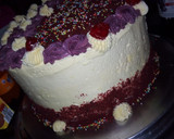 A picture of step 3 of How to decorate cake with butter cream frosting.