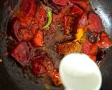 A picture of step 3 of Beetroot And Strawberry Chutney.