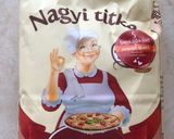 Vékony, ropogós pizza recept fázis 2 fotója