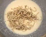 Foto langkah ke 3 dari resep Spaghetti Oglio Olio in Japanese Pancake.