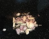 Foto langkah ke 2 dari resep Oseng cumi cabe hijau.