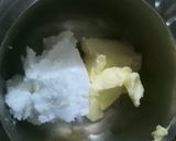 A picture of step 1 of Maska Bun (no cook recipe).