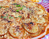 Foto del paso 6 de la receta: Pizza de peras, gorgonzola, avellanas, cebolla y miel 🔥🔥🔥