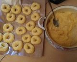 Foto langkah ke 3 dari resep Donat kentang.