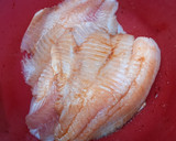 Foto del paso 1 de la receta: Filete de pescado horneado con aderezo