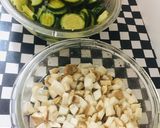 Foto del paso 1 de la receta: Zapallitos Verdes con Tofu Frito y hongos!