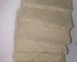 A picture of step 4 of Bread spring rolls.