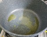 A picture of step 1 of Gajar Gud ka Halwa.