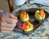 Foto del passaggio 3 della ricetta Rose di sfoglia con Zucchine, Carote e Formaggio di Latteria