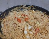 Foto langkah ke 5 dari resep Bakmie Goreng.