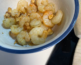 Foto del paso 1 de la receta: Tagliatelle con gambas y espinacas