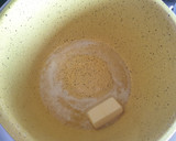 Foto del paso 2 de la receta: Sopa de hojas de puerro (parte verde) con patata