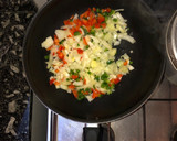 Foto del paso 1 de la receta: Mini tartitas de pollo, calabaza y vegetales♥️