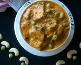A picture of step 9 of Paneer methi malai matar.