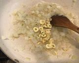Foto del paso 2 de la receta: Guiso de carne molida y pimientos coloridos