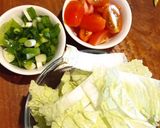 Foto langkah ke 1 dari resep Sup Sayur Telur buat Sarapan Sehat.
