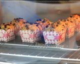 Foto langkah ke 5 dari resep Banana Muffin Simple & Yummy.