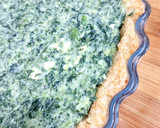 Foto del paso 7 de la receta: Quiche de espinacas y queso feta en base crujiente de quinoa