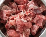Foto langkah ke 1 dari resep Sup Iga Sapi.
