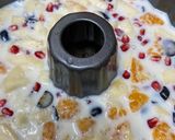 A picture of step 2 of Fruits jelly.