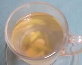 A picture of step 2 of Lemongrass Galangal Honey Green Tea (great drink for cold & flu).