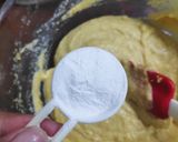 A picture of step 9 of Semolina mango kiwi cake.