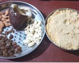 मावा गुझिया(mawa gujiya recipe in hindi) रेसिपी चरण 2 फोटो