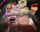 Foto del paso 1 de la receta: Libritos de Jamón York y queso cheddar