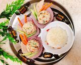 Hình bước làm 2 của món Rice burger & rice balls