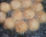 Foto langkah ke 3 dari resep Telur Puyuh Balur Daging, Udang, dan Tepung Roti.