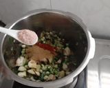 ખીચડી(Khichdi Recipe in Gujarati) રેસીપી સ્ટેપ6ફોટો