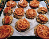 Foto del paso 5 de la receta: Hamburguesas de jurel a la napolitana horneadas