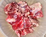 Foto langkah ke 1 dari resep Asam-asam Iga Sapi.