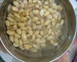A picture of step 1 of Soya milk thandai.