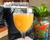 Foto langkah ke 3 dari resep Jus Nenas, Apel dan Pir dengan Slow Juicer.