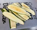 Une image de l'étape 2 de Courgettes grillées aux épices zaatar et piment d’espelette.