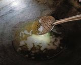 A picture of step 1 of Gond paag.